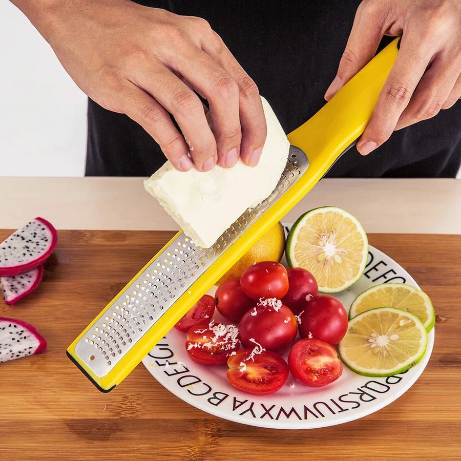 Citrus Lemon Zester With Catch Container for Lemon, Ginger, Fruits